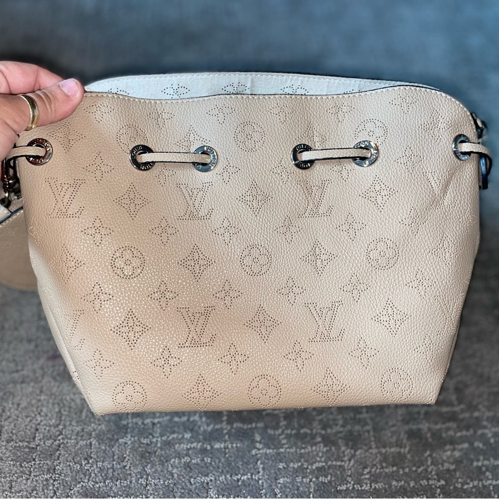 Louis Vuitton handbag-Bella
